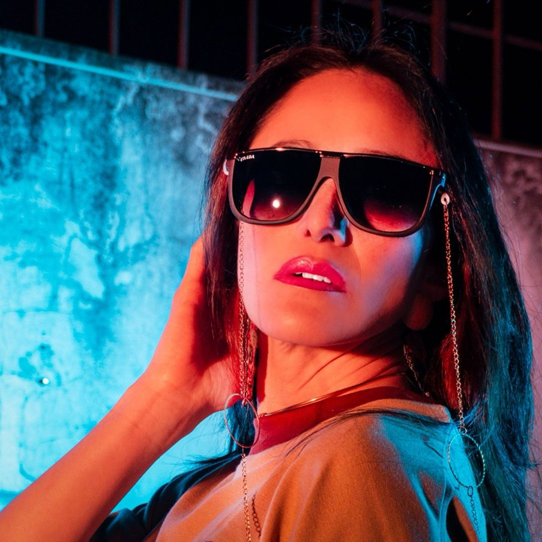 Gafas de Sol Prada - Lujo Atemporal con Estilo Vanguardista