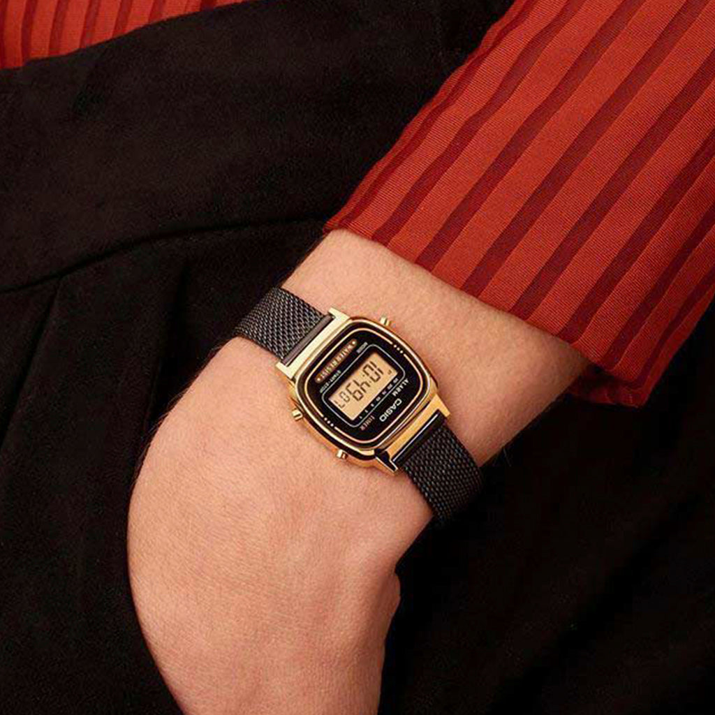 Reloj Casio LA670WEMB-1DF - Retro Gold Mesh Edition