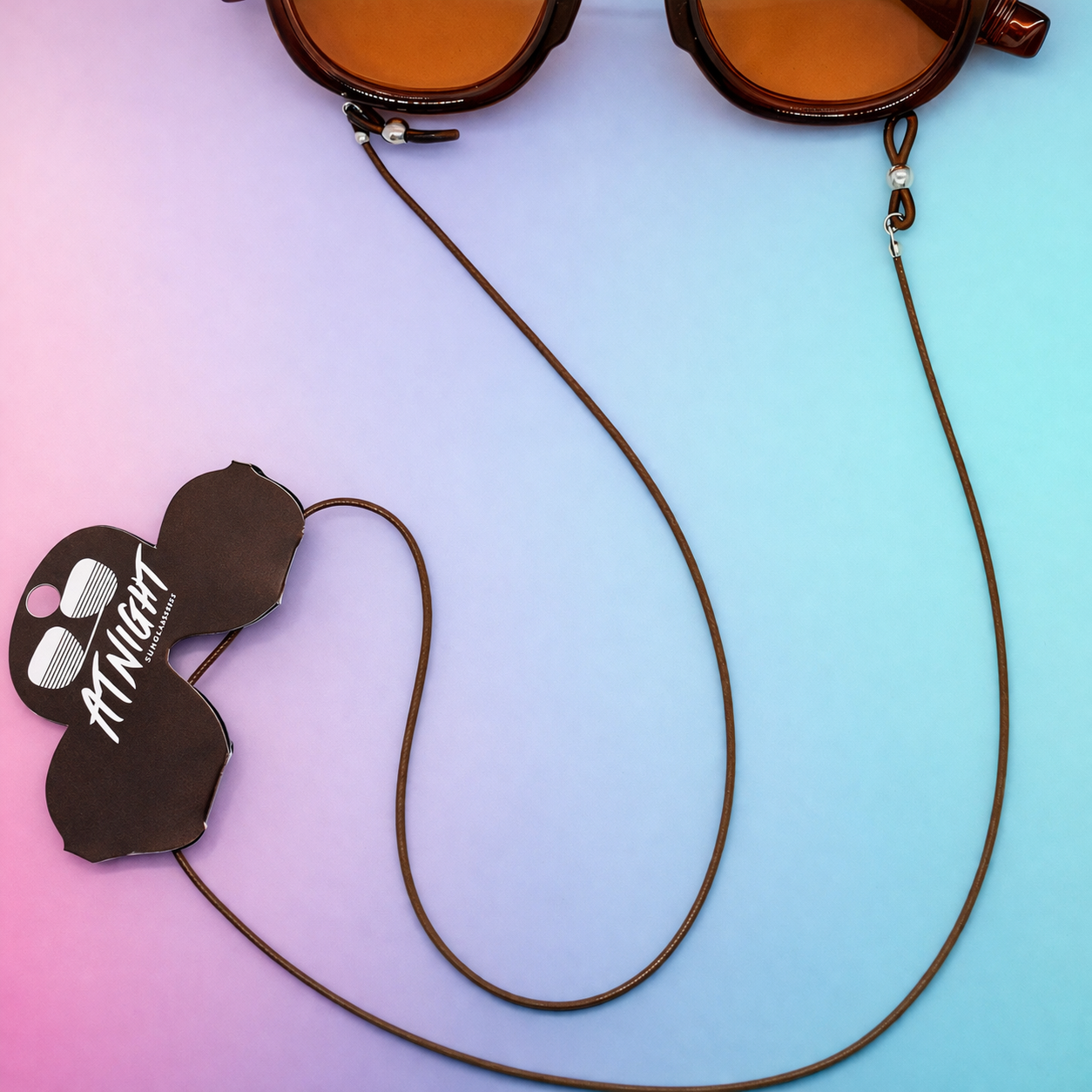 Sujetagafas Cuero Delgado Premium – Cordón Minimalista para Gafas | AT NIGHT