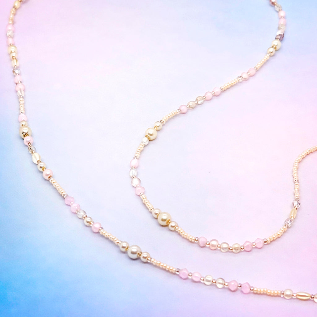 Sujetagafas Murano rosado con perlas delicadas y diseño elegante | Ideal para uso diario