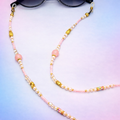 Sujetagafas Murano Rosado con perlas y cristales elegantes con detalles dorados | Ideal para uso diario